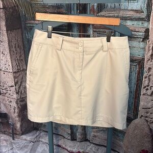 Nike Golf Dri‎ Fit cream beige skort, size 10, good used condition
